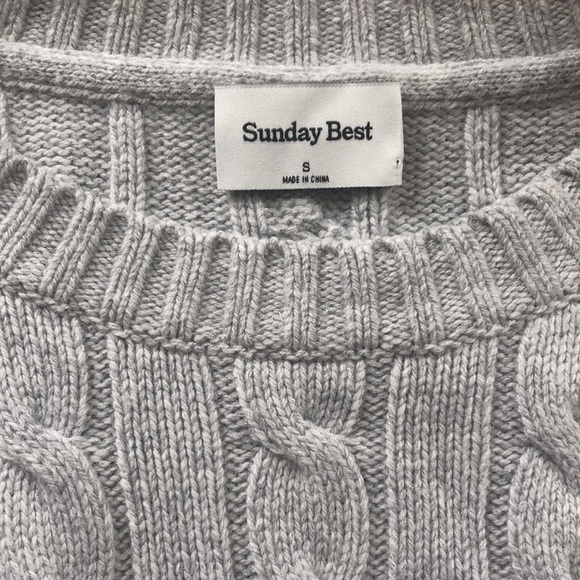 Aritzia Sunday Best Gray Cable Knit Women's Sweater - Picture 3 of 12